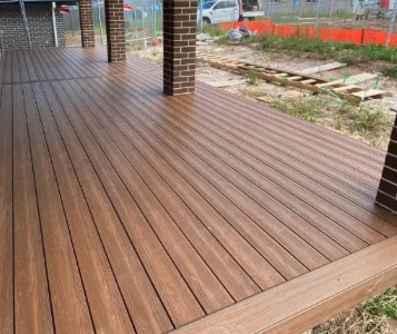 Composite deck installation in Orlando